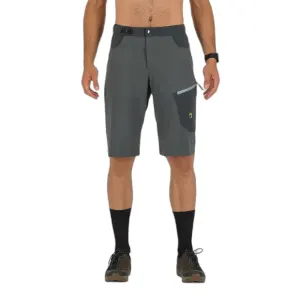 Short Karpos Nago